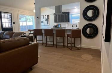 Midland Luxe, Pool, Fire Pit, Workspace, Pool Table - Foto 6