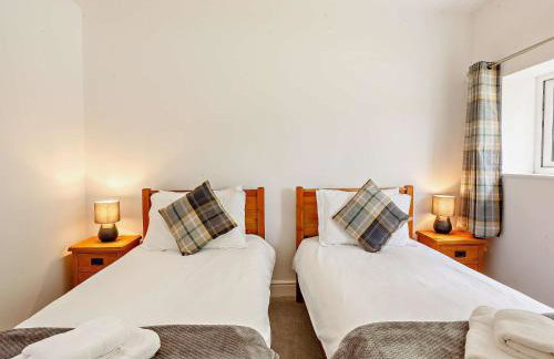 4 Bed in Combe St. Nicholas 83501 - Foto 18