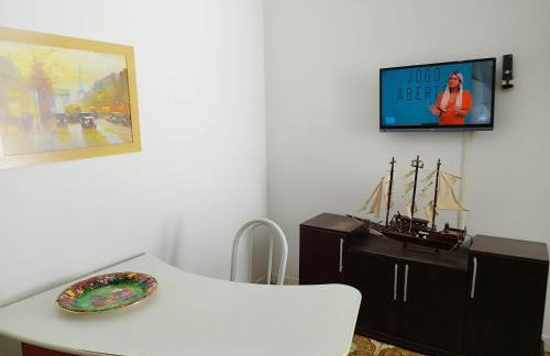 Seu Apto tipo Casa 10 Grande Praia da Costa Centro Ar Cond Mobiliado Geladeira Fogao TV no Centro - Foto 2