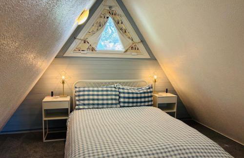 Kingsdowns Top Family Chalet, stunning and cosy interiors, indoor heated pool, mini golf, tennis court, BBQ and beach! - Foto 25