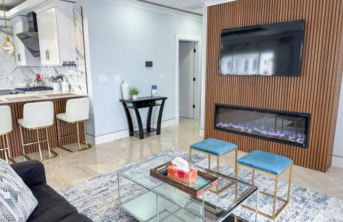 3br Gem Skyline Views, Laundry & Central Air - Foto 2