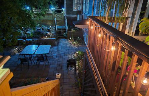 Harvard Sq 5min walk to main gate sleeps 6 free one car parking - Foto 14