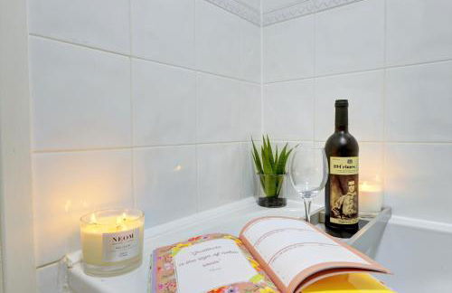 Modern 2 Bed House Sleeps 6 Southam Town Centre - Inspire Homes Ltd - Foto 10