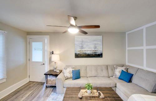 Family-Friendly House Walk to Lake Michigan! - Photo 7