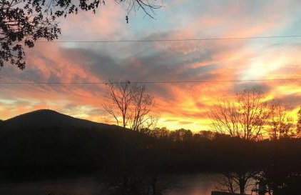 Cute and Comfy Cabin - Foto 52