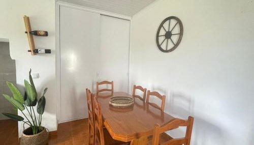 House In The Valley - Photo 3