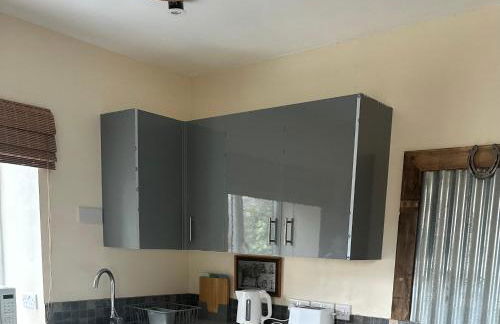 Shepherds Hut - Photo 12