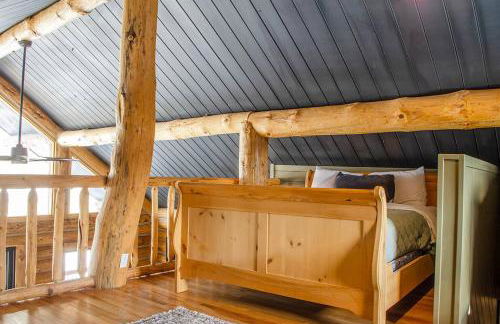 Ranch Life Reimagined, Cattle Drives to Chic Cabin - Foto 3