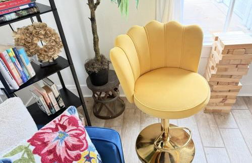 White Magnolia - Bakery Treats, Walk to Beach, Strand, Cruise, Pleasure Pier - Foto 15