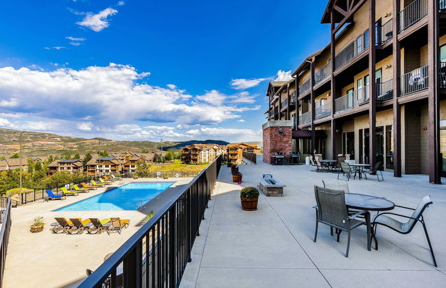 Lake View Ski Chalet - Photo 13