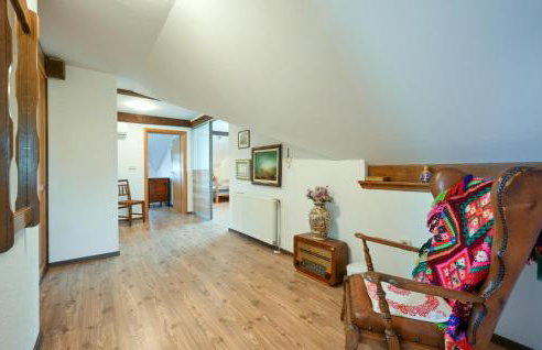 3 Bedroom Beautiful Home In Novi Marof - Foto 24