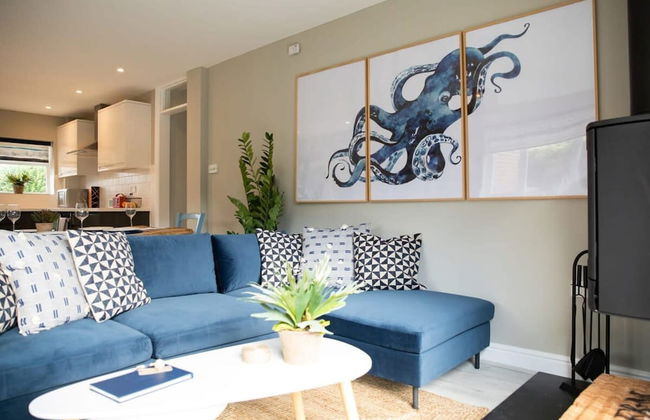 Bosham 3 BR Beach House With Garden Playhouse - Photo 59