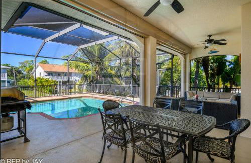 Imperial Paradise Naples - Photo 10