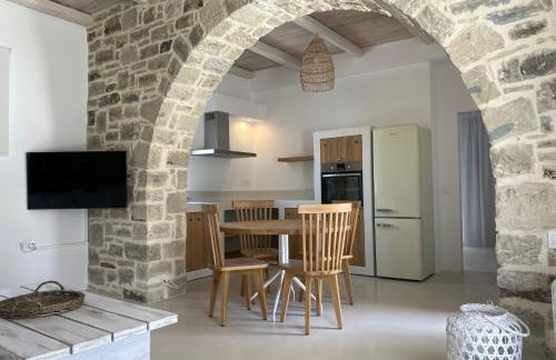 LAINI LUXURY SUITES - Photo 67