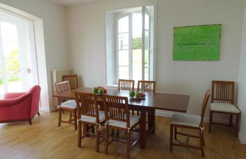 Villa in Primel with Sea View and Beach Access - Photo 12