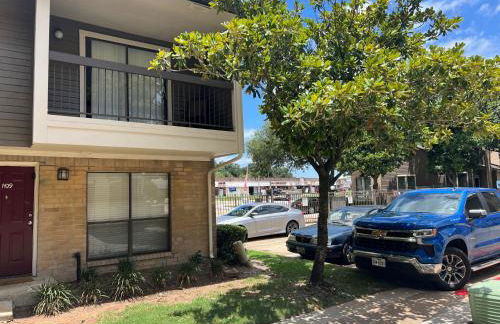 Beautiful 1-bedroom Townhome with nice amenities - Foto 24