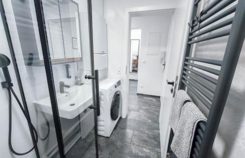 ALFA Stuttgart Apartment 4 Zimmer 4BR TV WIFI WM nahe Wasen & Daimler l 7Beds I 8 people I Kitchen l Bathroom l Eigene Küche und Bad AS125A2 - Foto 18