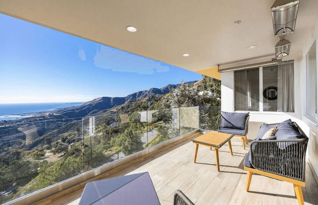 Castlewood by Avantstay Malibu Cliffside + View - Photo 26