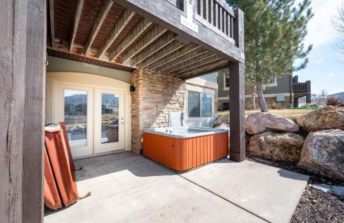 Snowbasin Lakehouse LS27 Ski Getaway Hot Tub - Foto 37