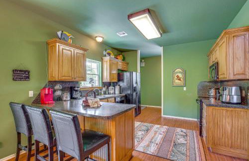 half Mi to Lake Texoma Home with Fire Pit and Grill! - Photo 9