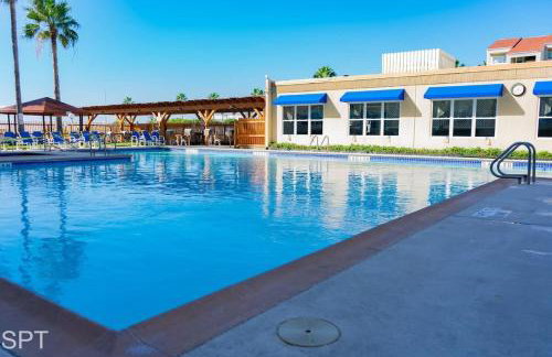Luxe 1 Bedroom House with Pool - Gulfview II unit 410 - Photo 108