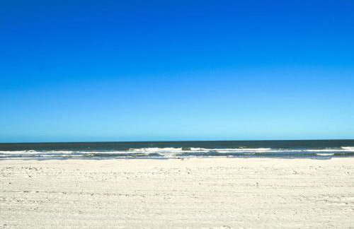 Mont Martre Condo 216 Beachfront 2 bedroom 2 bath at Mont Martre Condos 23117 - Foto 14