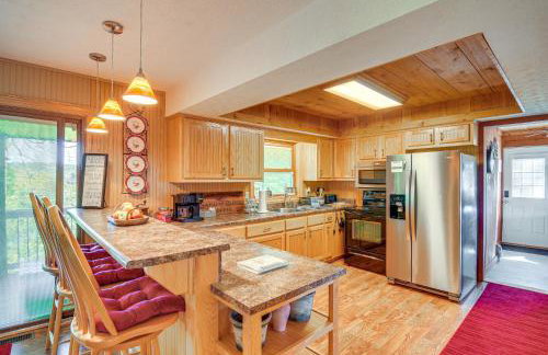 4 Mi to Cumberland River Cabin with Deck and Fire Pit - Foto 8