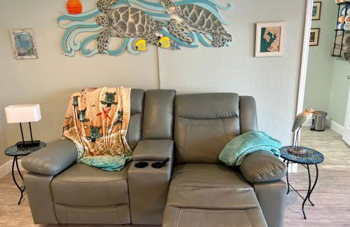 Guest suite - Waterfront -Pool & Hot tub- Walk to Beach - Foto 3