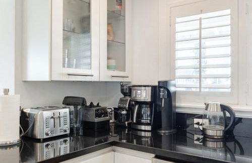 Lagoon Living Offsite and Family Retreat! - Foto 6