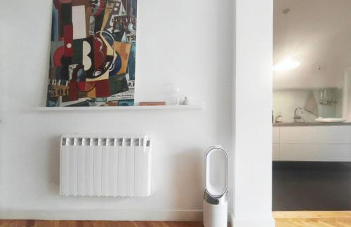 E36 - AC & Parking - Bright & Spacious Apartment - Foto 2