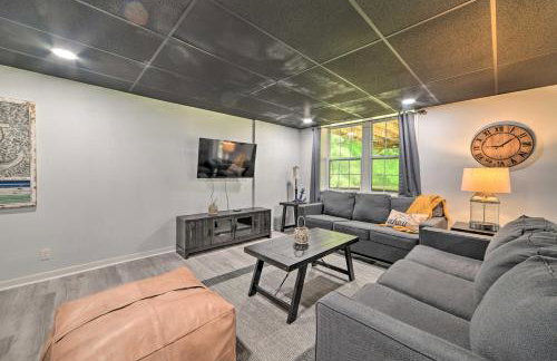 A-Frame Cabin with Hot Tub, Walk to Kentucky Lake! - Foto 10