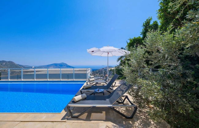 Villa Lumiere 3 Luxurious 5 bed Villa in Kiziltas Kalkan With sea Views - Photo 45