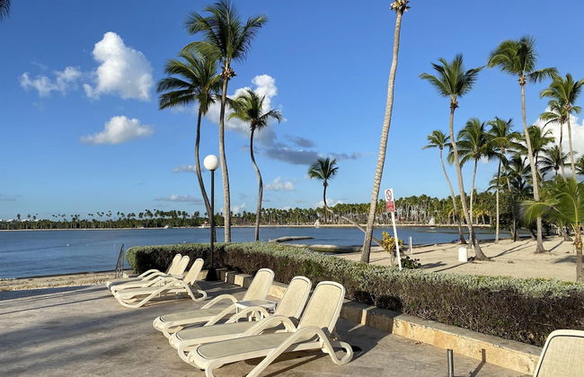 Apt w Beach Front Beach Access at Nueva Romana - Foto 31