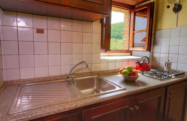 Farmhouse With Stables, Horses and the Ability to Make Horseback Riding - Foto 19