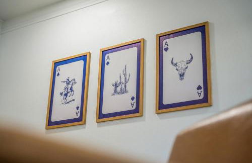 NEW! CowboyPool* 2Kings* Sleeps12* GroupTrip* - Foto 26