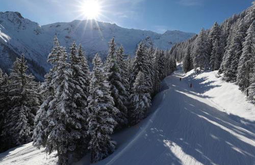 Studio pratique en RdC, au calme, avec vue - Foto 25