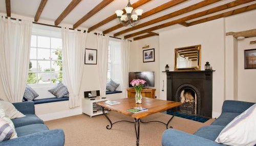 Cherry Tree Cottage - Photo 2