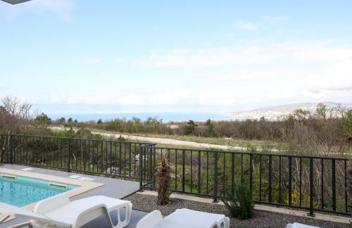 VILLA MARIS SMRIKA -heated pool - Foto 9