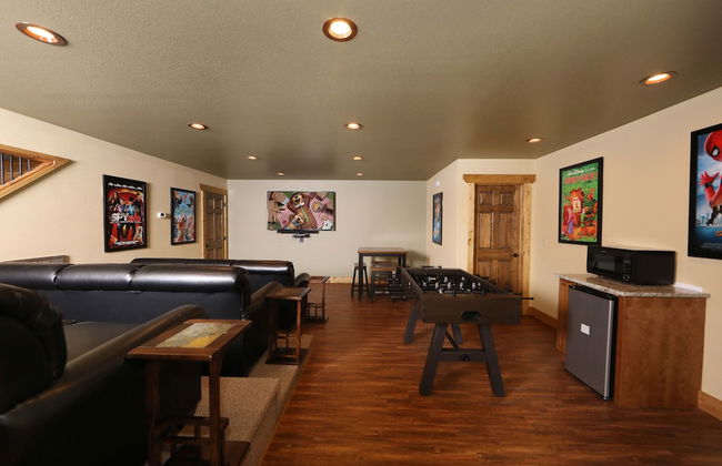 Above It All - Four Bedroom Cabin - Foto 43