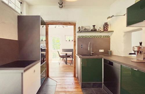 Denkmalgeschütztes Häuschen mit Schwimmteich - Foto 24