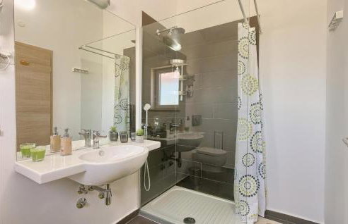 Pet Friendly Home In Naselje Muzini - Foto 40