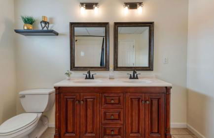 Scenic Catskills Retreat • Pool Hot Tub Game Room Lake Views Mountainview Estate by AvantStay - Foto 35