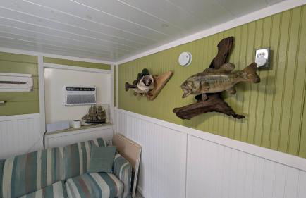 FREE BOAT to use ,Fish Camp, Water Front, Pets ok - Foto 52