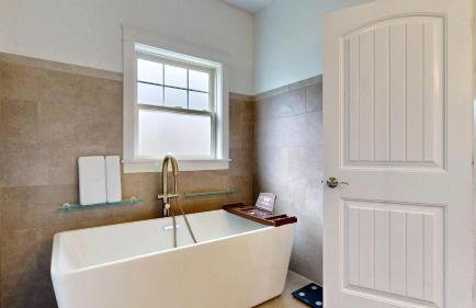 Family Tides by Bayley Vacation Rentals - Photo 33