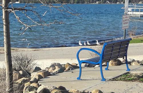 Elegant Stone Cottage Steps to Crystal Lake Beach - Foto 31