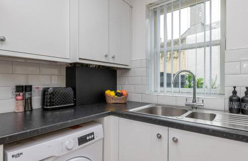 Modern 3BR Home - Designated Parking - Groups - Foto 26