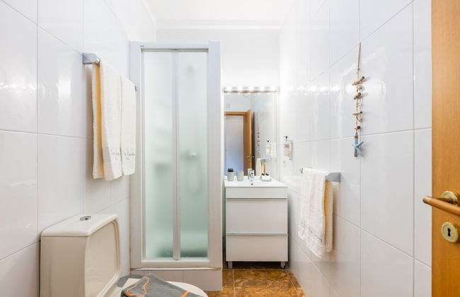 Aguda Beach Apartment - Photo 26