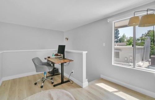 High Ceilings 3BR with Loft-2 Baths Pool & Jacuzzi - Foto 42