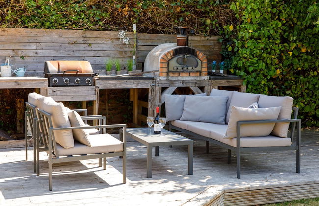 Tranquil Family Retreat 5 min to Beach Garden - Photo 59