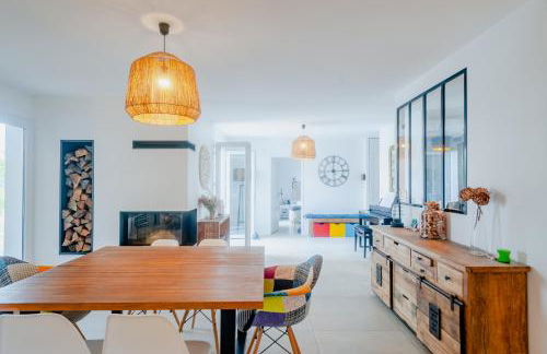 "LA VILLA DES HAUTES MERS" Villa 4 étoiles, 10 personnes, piscine privée chauffée, parc arboré, proche plage et marais - Foto 12